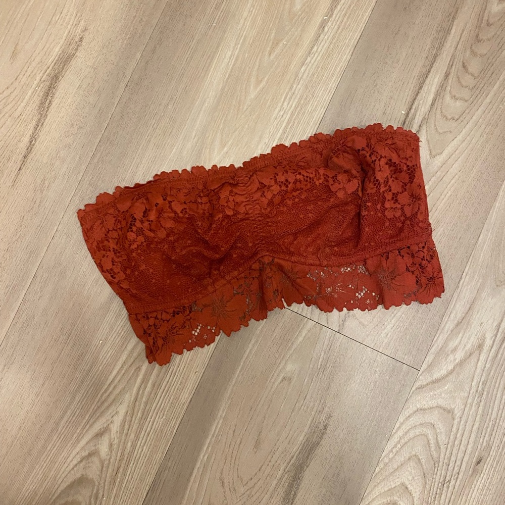 Auden Lace Bandeau in Rich Red